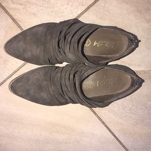 Taupe leather strappy ankle shoeties/booties